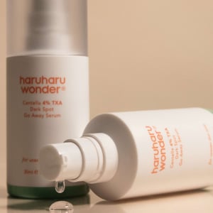 Haruharu Wonder Centella 4% TXA Dark Spot Serum 30ml - Verhelderende behandeling