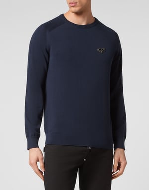Rund halsringning med pullover