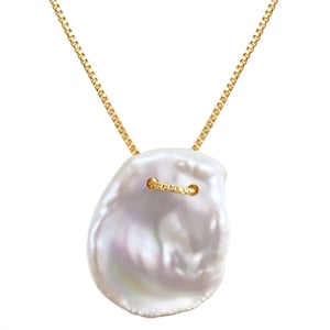 Valero Pearls Female Sterling Silver Necklace