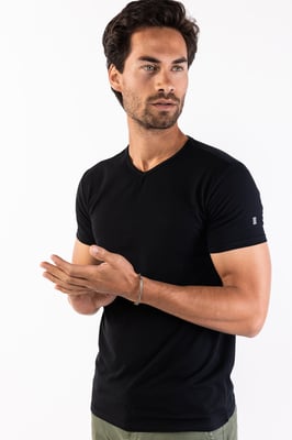 PRESLY & SUN Steve v-neck