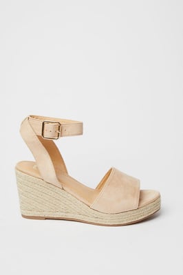 Rumor Closed Toe Wedges