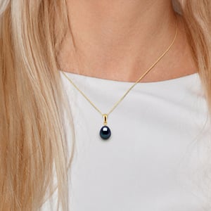 Hanger Zoetwater Pearl 8-9mm Black Pear 18K Yellow Gold Geleverd met ketting