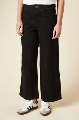 Petite Wide Leg Seam Detail Jeans