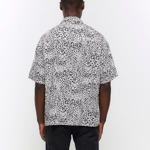 River Island Mens Shirt Grey Boxy Fit Leopard Print