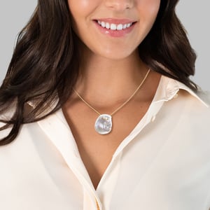 Valero Pearls Female Sterling Silver Necklace