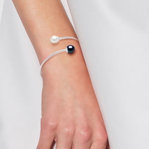 DIADEMA - Armband - You & Me - Silver - Äkta sötvattenspärlor - Svart & Vitt