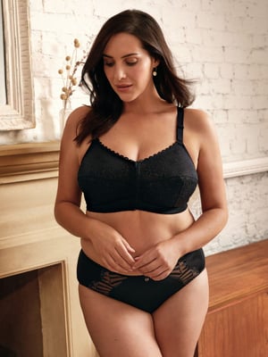 Classic Full Cup Front Fastening Bra
