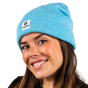 Stickad mössa med broderad logotyp för unisex SPRBG-003