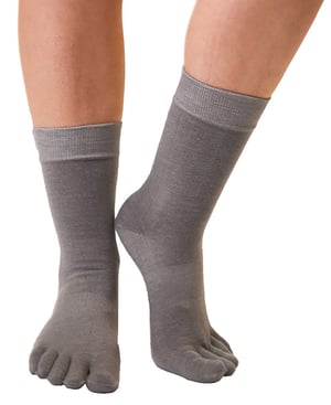 TOETOE - Mens & Ladies Outdoor Soft Wool Moisture Wicking Mid Calf Toe Socks - Grey