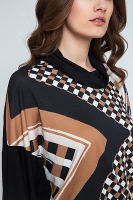 Geometric Print Batwing Top