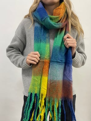 Soft Chunky Checked Scarf with Tassels in Blue Multi