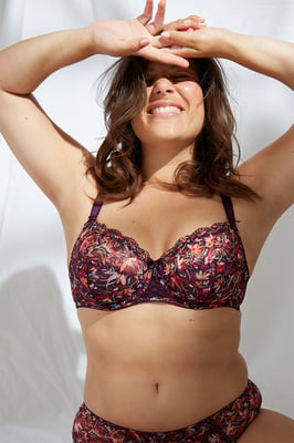 'Luccia Swing' Full Cup Underwired Non-padded Support Bra