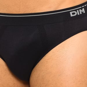 Pack-2 Slips Unno Basic sömlös D05HE för män erbjuder god rörlighet och komfort