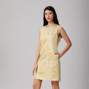 Minimalistische mini-jurk van brokaat