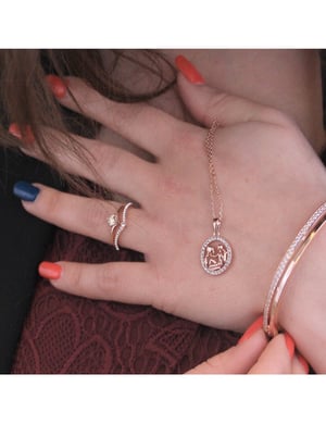 Aquarius Zodiac-hänge - roséguld och kristall