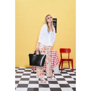 TWIN STRAP TOTE WITH INNER POUCH