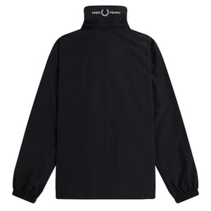 Fred Perry zwarte jas met patchzak en ritssluiting