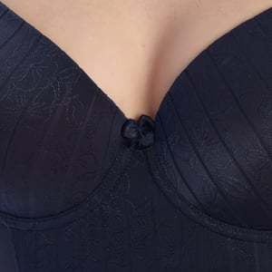 BDVANESSA women's shaping body with underwire and cups
