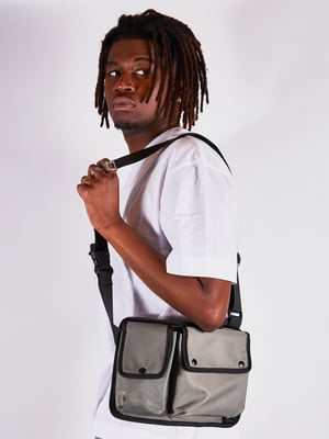 Nylon chest bag in moss