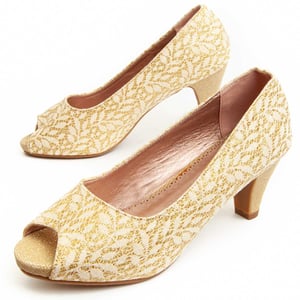 Montevita Heel Shoe Unne50 In Gold