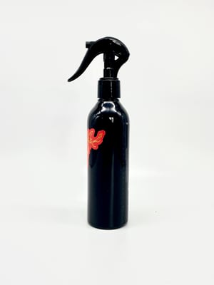 The Heart Notes Furniture Spray 250ml