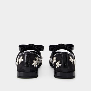 Gianni Ribbon Platta Skor - Versace - Läder - Svart