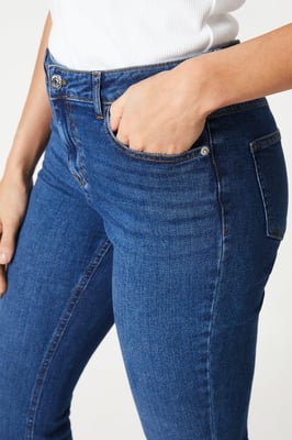 Petite Comfort Stretch Bootcut Jeans