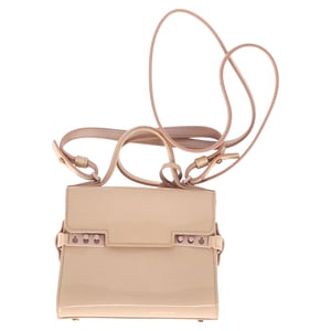 Delvaux Tempete Micro Bag in Beigekleurig Lakleer