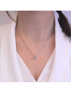 Nummer 9-hängen - silver och kristall