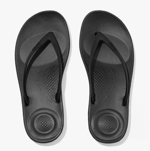 IQUSHION Womens Flip Flop All Black