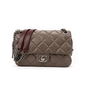 Medium Timeless Medium Shoulder Bag