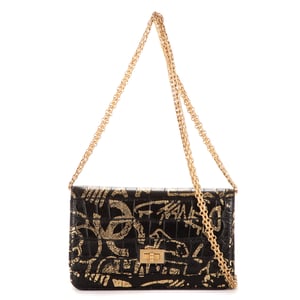 2.55 Graffiti Crocodile Reissue Wallet On Chain Schoudertas