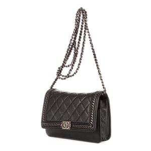 Chain Around Boy Wallet on Chain Shoulder Bag