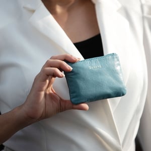 Poppy' Full Grain Leather Zip Top Coin Purse