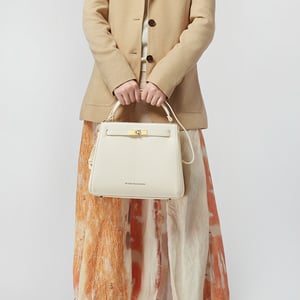 VICTORIA HYDE Victoria III handbag in Moonlight White