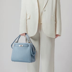 VICTORIA HYDE Victoria III handbag in blue