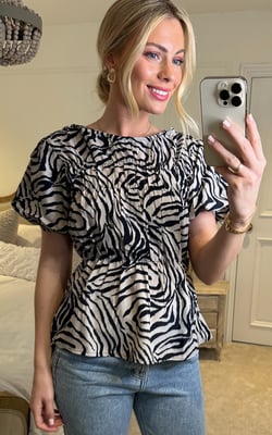 Mono Swirl Print Ruched Top