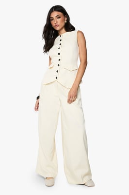 Pleated Extreme Wide Leg Tailored Trouser