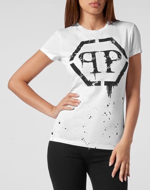 T-shirt med rund hals och sexkant
