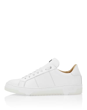 Låga sneakers med monogrammotiv