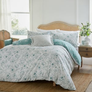 Wylder  Bella Reversible Floral Duvet Set