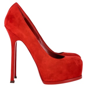 Saint Laurent Tribtoo Pumps in Red Suede