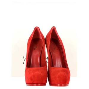 Saint Laurent Tribtoo Pumps in Red Suede