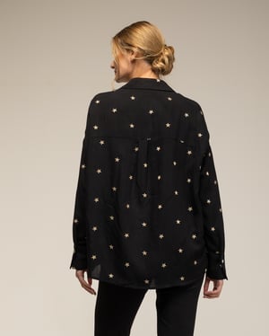 Geborduurd sterrenshirt