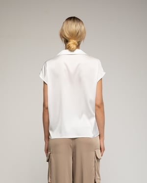 Blouse met V-hals en revers