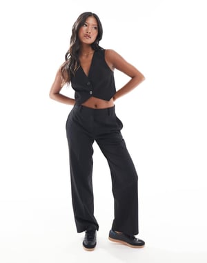 ASOS DESIGN Petite cropped tailored waistcoat in black