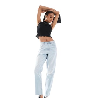 ASOS DESIGN Tall cropped mid rise straight jeans in bleach-Blue