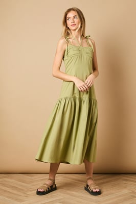 Cup Detial Halterneck Drop Hem Midaxi Dress