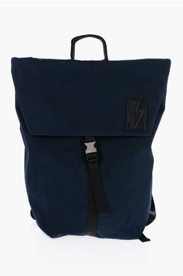 Tvåfärgad CITY FLAP-ryggsäck i nylon i blå, nero