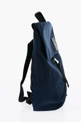 Tvåfärgad CITY FLAP-ryggsäck i nylon i blå, nero